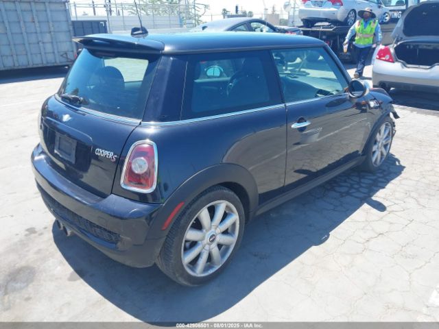 2008 MINI COOPER S WMWMF73508TV34283 Photo 3