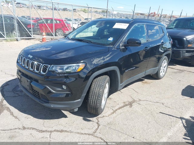 Jeep Compass 2024 3C4NJDBN1RT117167 Image 2