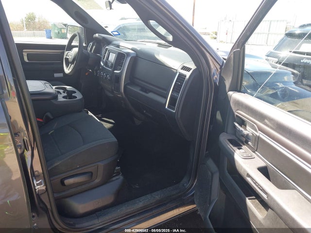 1C6RR6LG9RS127816 RAM 1500