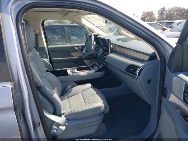 2021 LINCOLN NAVIGATOR 5LMJJ3TT5MEL06864 Photo 4