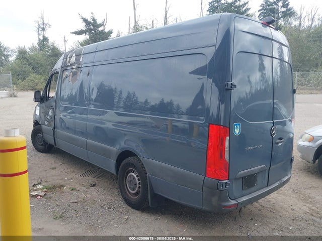 WD4PF1CDXKP127047 Mercedes-Benz om 642 with brake assist
