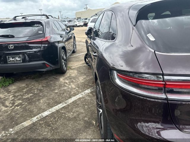 2023 PORSCHE MACAN WP1AA2A53PLB15142 Photo 2