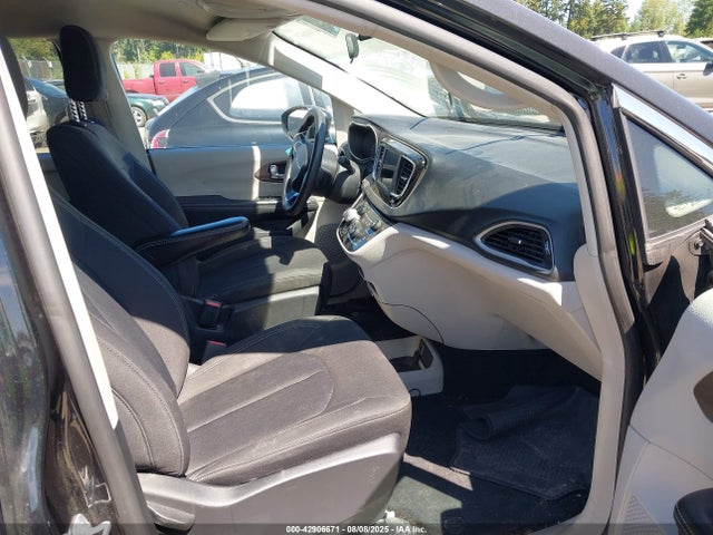 Chrysler Voyager 2020 2C4RC1AG7LR111333 Image 5