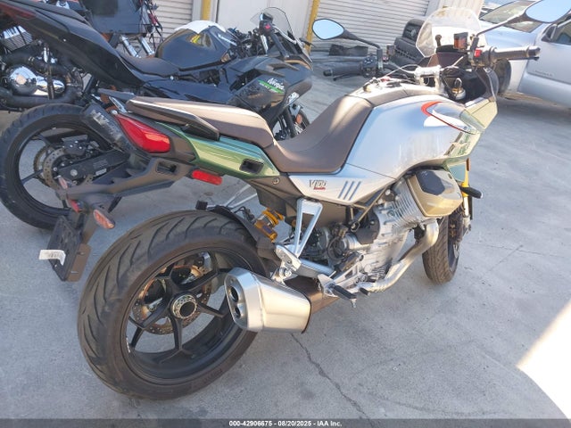 ZGUMGUB04RM000376 Moto Guzzi V100