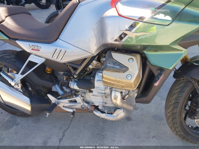 ZGUMGUB04RM000376 Moto Guzzi V100