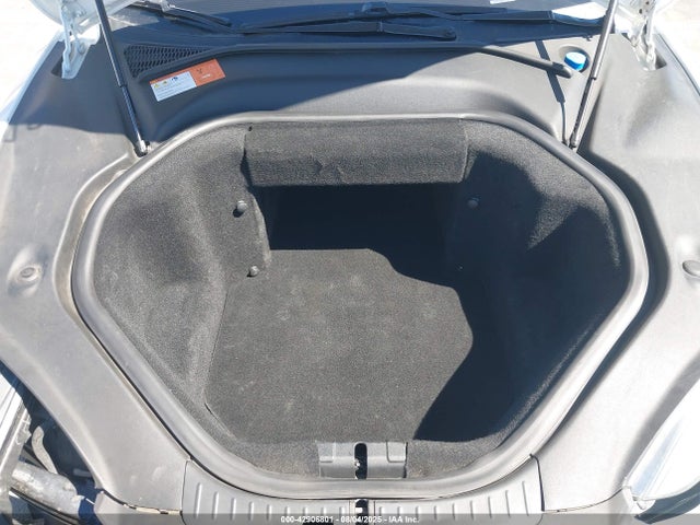 2014 TESLA MODEL S 5YJSA1S13EFP49935 Photo 9