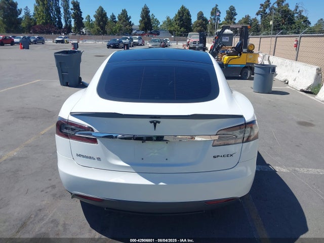 Tesla MODEL S 2014 5YJSA1S13EFP49935 Image 16
