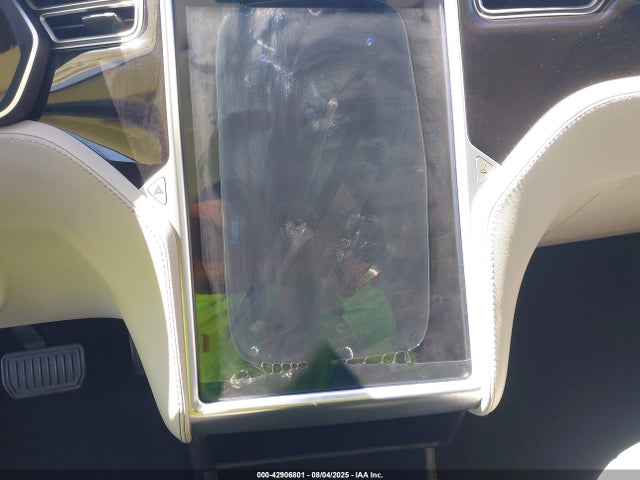 Tesla MODEL S 2014 5YJSA1S13EFP49935 Image 17
