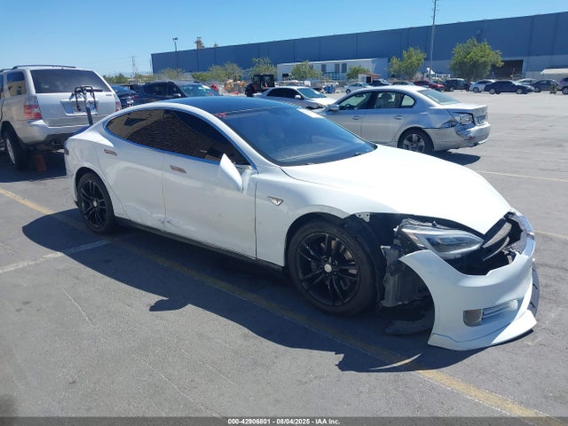 Tesla MODEL S 2014 5YJSA1S13EFP49935 Image 19