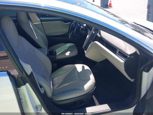 2014 TESLA MODEL S 5YJSA1S13EFP49935 Photo 4