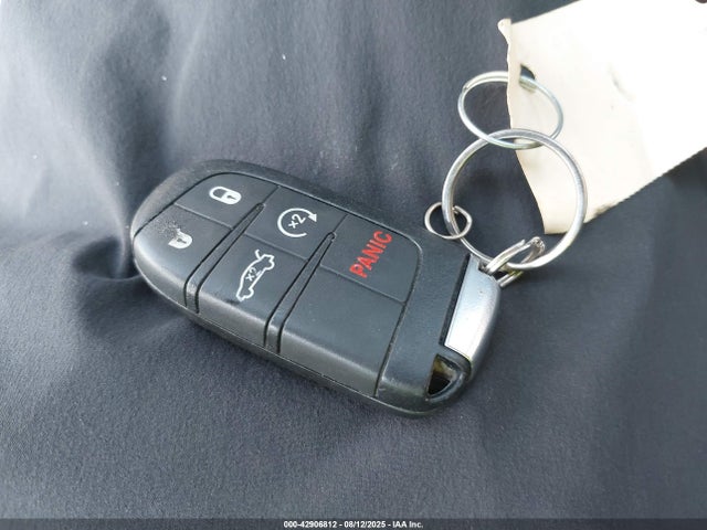 Chrysler 2015 2015 1C3CCCDG3FN615820 Image 11