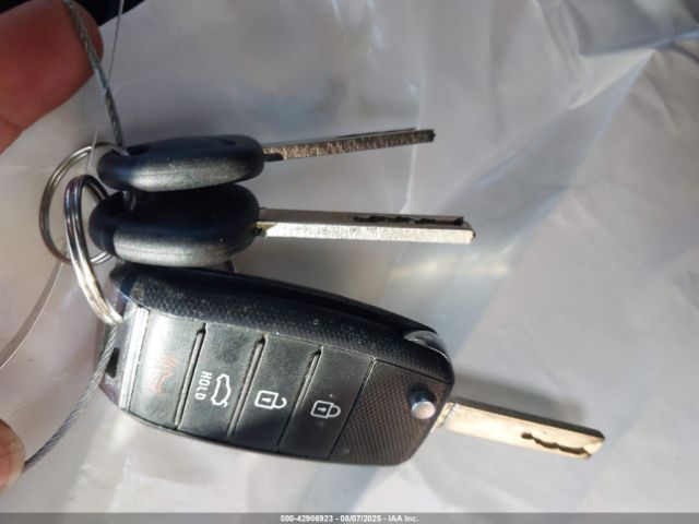 2019 KIA OPTIMA 5XXGT4L3XKG357349 Photo 10