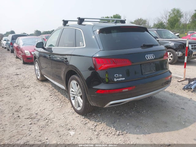 2019 AUDI Q5 WA1BNAFY3K2030883 Photo 2