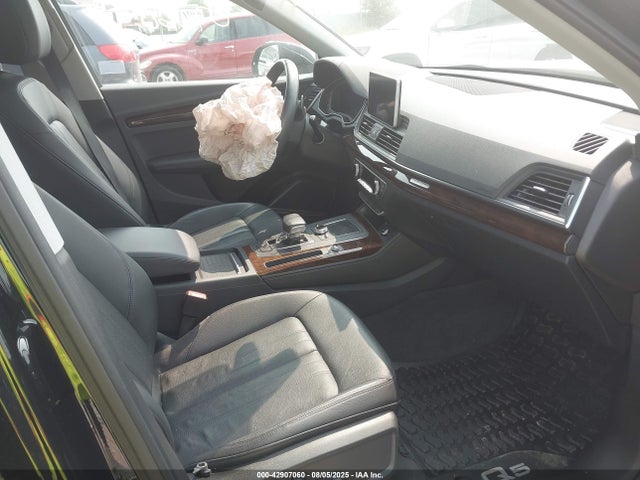 2019 AUDI Q5 WA1BNAFY3K2030883 Photo 4