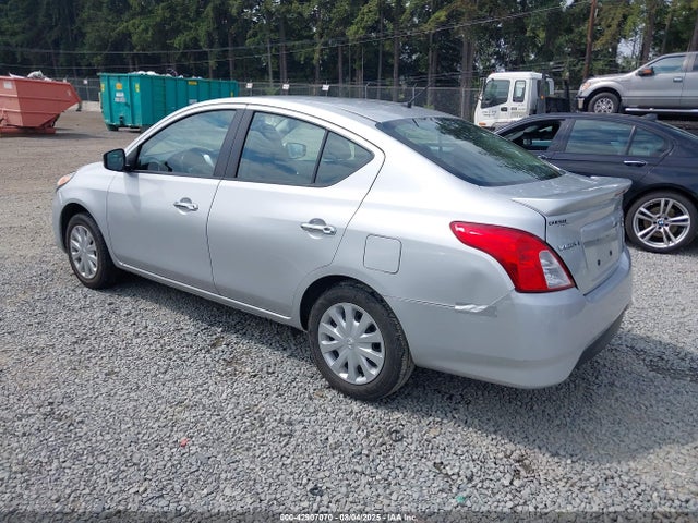 3N1CN7AP9HL881723 Nissan 2017
