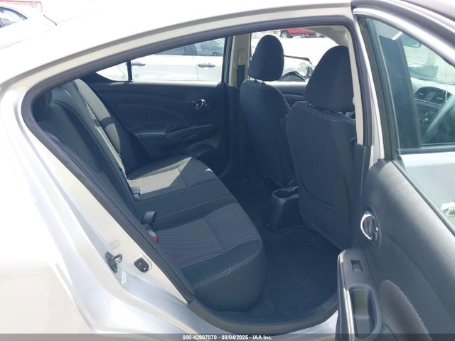 3N1CN7AP9HL881723 Nissan 2017