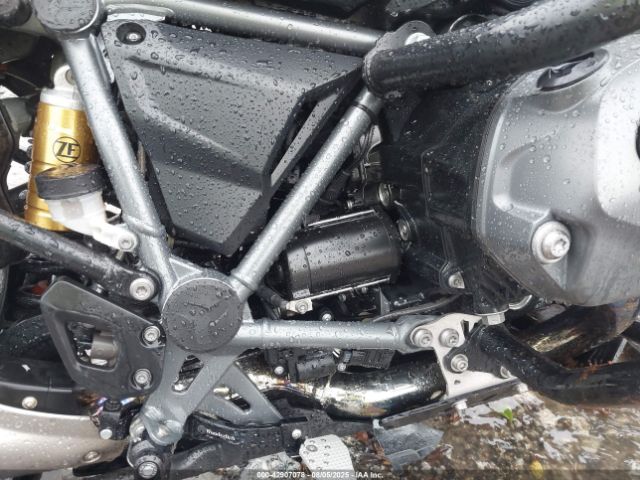 2021 BMW R 1250 WB10M0302M6E37808 Photo 7