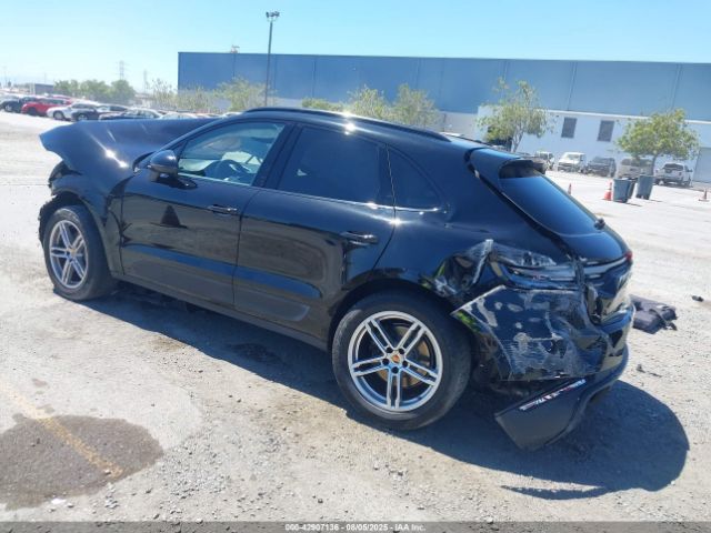 2021 PORSCHE MACAN WP1AA2A57MLB07508 Photo 2