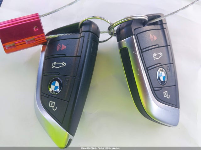 WBXHT3C3XJ5L27935 BMW 2018