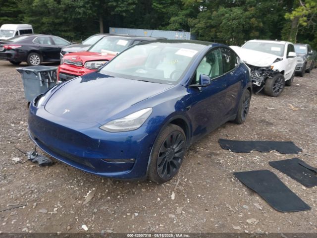 2022 TESLA MODEL Y 7SAYGDEF1NF381579 Photo 1