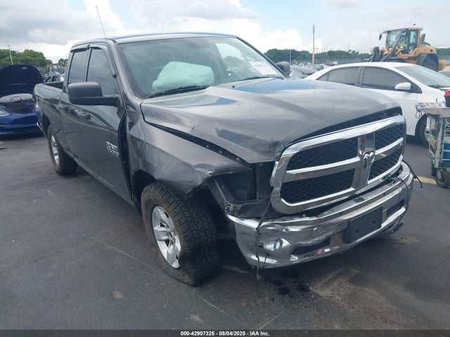 42907325 :رقم المزاد ، 1C6RR6FG5JS266342 vin ، 2018 Ram 1500 Tradesman  4x2 6'4 Box مزاد بيع