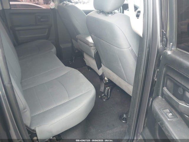42907325 :رقم المزاد ، 1C6RR6FG5JS266342 vin ، 2018 Ram 1500 Tradesman  4x2 6'4 Box مزاد بيع