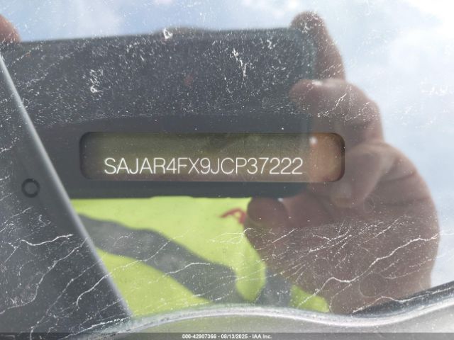 2018 JAGUAR XE SAJAR4FX9JCP37222 Photo 8