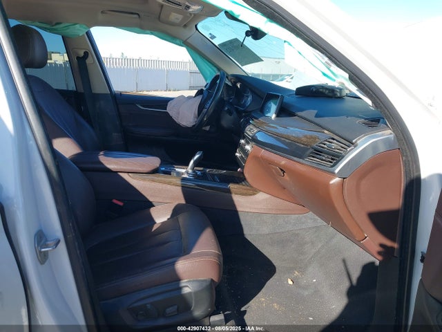 5UXKR0C59G0P29032 BMW 2016