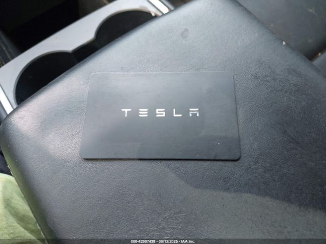 2021 TESLA MODEL Y 5YJYGAEE6MF192136 Photo 10