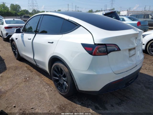 2021 TESLA MODEL Y 5YJYGAEE6MF192136 Photo 2
