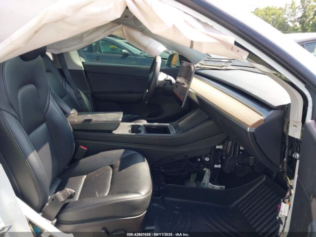 2021 TESLA MODEL Y 5YJYGAEE6MF192136 Photo 4