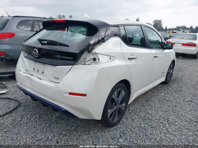 1N4AZ1CP8JC304319 Nissan 2018