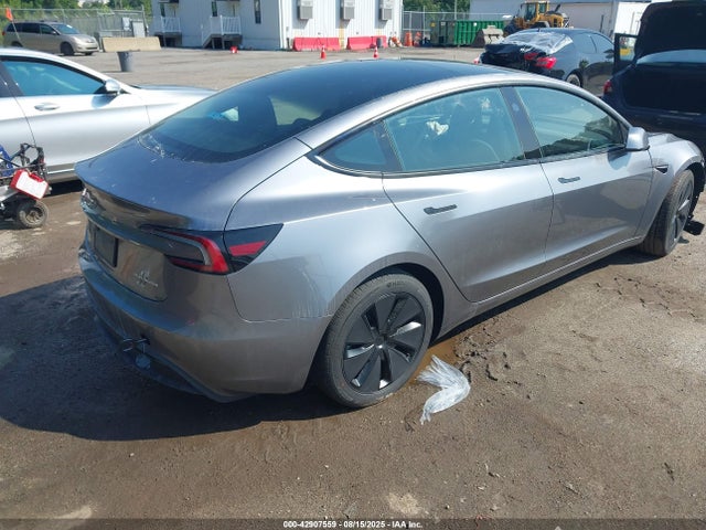 2025 TESLA MODEL 3 5YJ3E1EB5SF927336 Photo 3