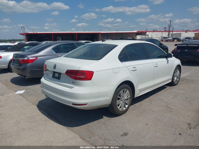 3VWLA7AJ8FM275600 Volkswagen Jetta