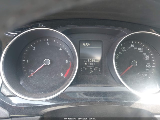 3VWLA7AJ8FM275600 Volkswagen Jetta