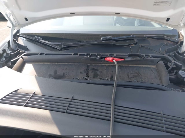 2024 TESLA MODEL Y 7SAYGDEE8RA275446 Photo 9