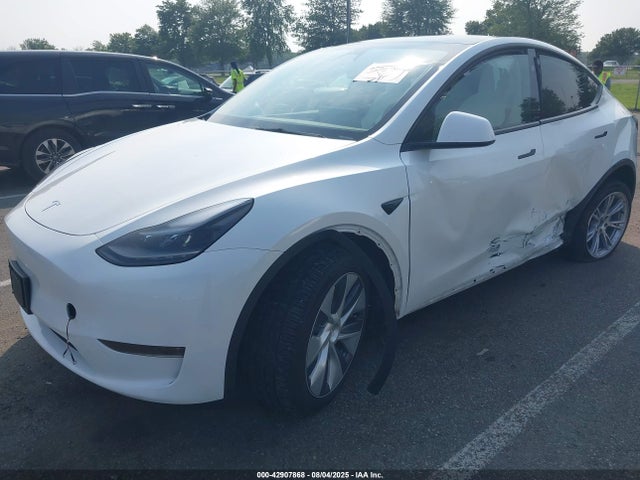 2024 TESLA MODEL Y 7SAYGDEE8RA275446 Photo 5