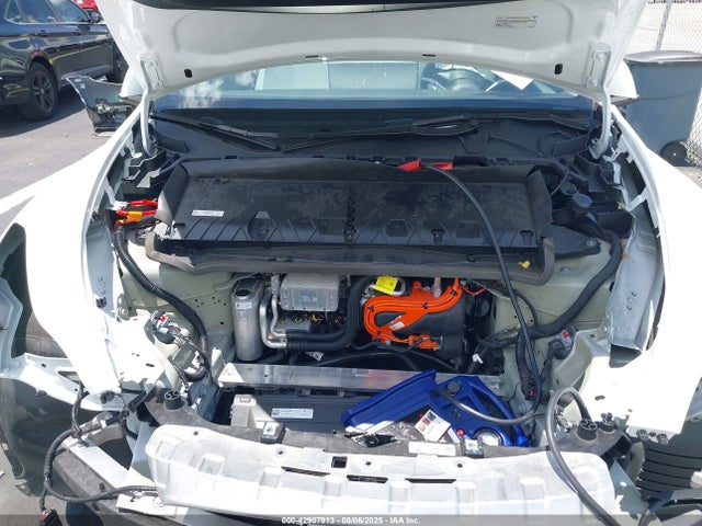 2025 TESLA MODEL Y 7SAYGDED9SF235330 Photo 9