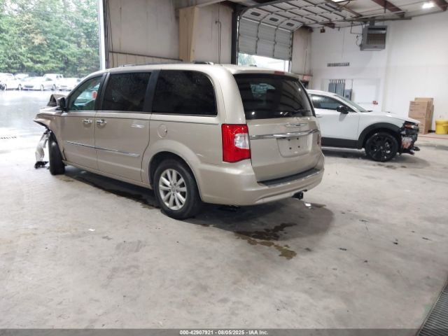 2015 CHRYSLER TOWN & COUNTRY 2C4RC1GG2FR639101 Photo 2