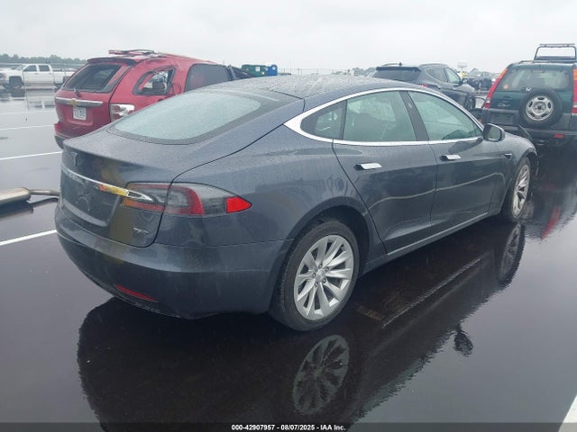 5YJSA1E22HF232022 Tesla MODEL S