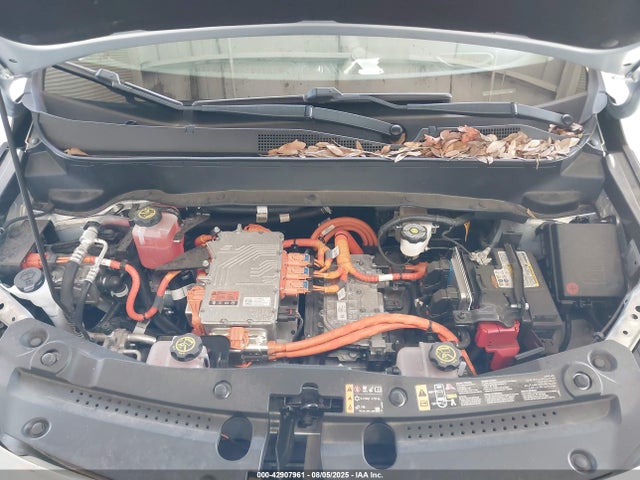 1G1FY6S04P4117627 Chevrolet 2023