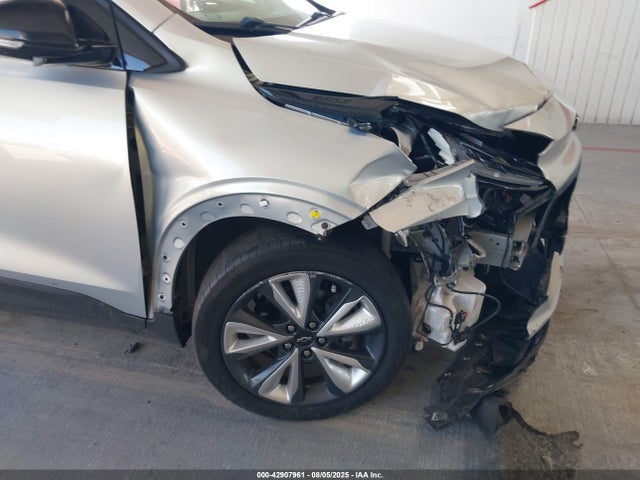 1G1FY6S04P4117627 Chevrolet 2023