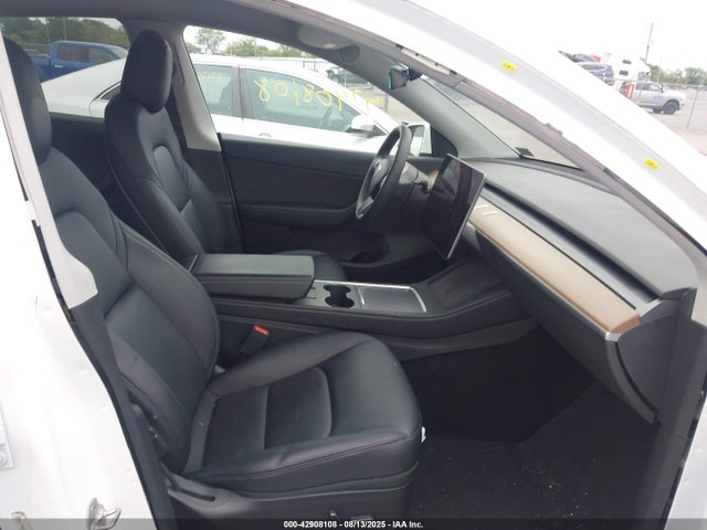 Tesla Model Y 2022 7SAYGDEE6NF434428 Image 5
