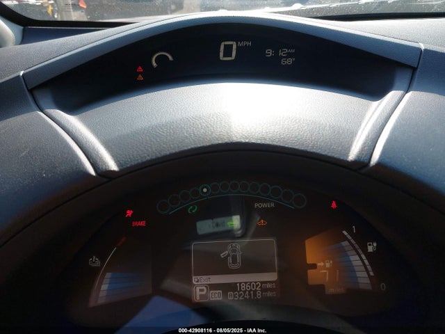 1N4BZ0CP0GC313376 Nissan 2016