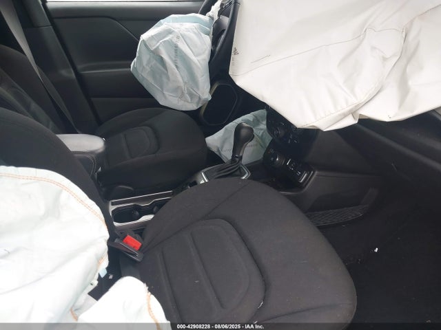 ZACNJDB12NPN68653 Jeep Renegade