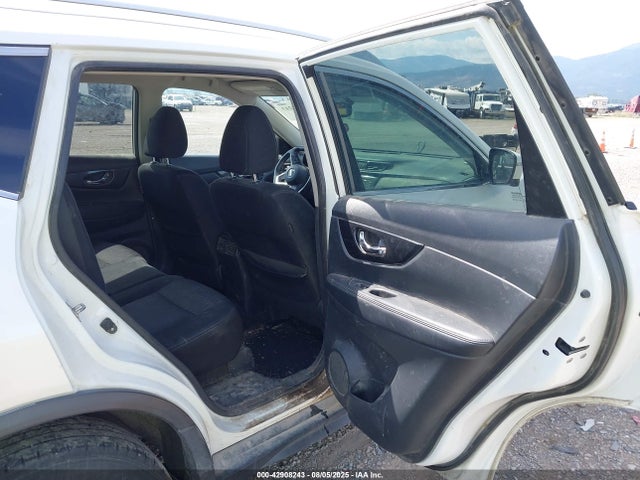 Nissan Rogue 2017 KNMAT2MV4HP521934 Image 8