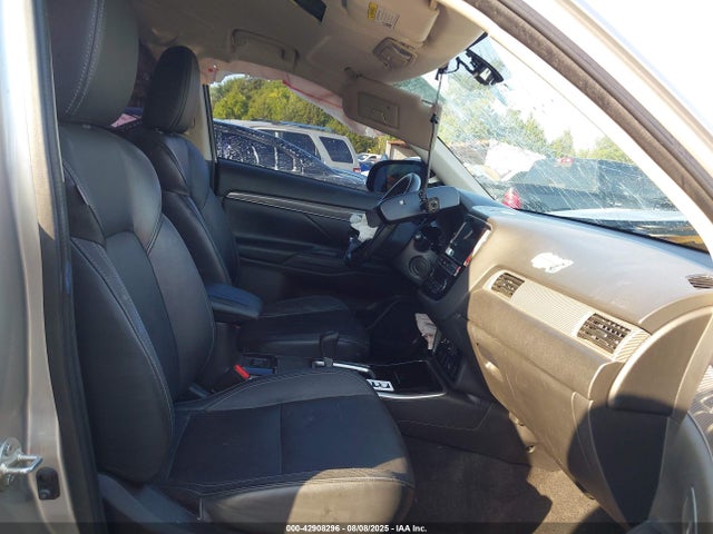 2019 MITSUBISHI OUTLANDER JA4AZ3A34KZ040465 Photo 4
