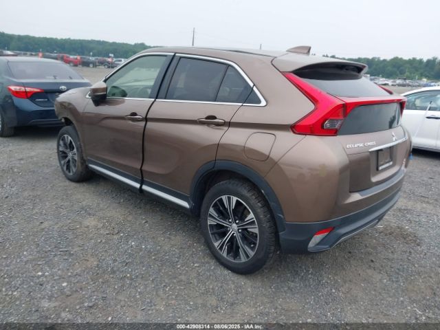 2020 MITSUBISHI ECLIPSE CROSS JA4AT5AA0LZ000218 Photo 2