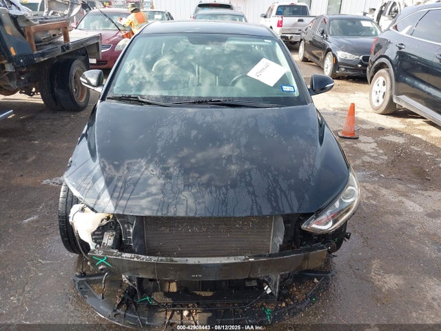 KMHD84LF5HU066853 Hyundai Elantra