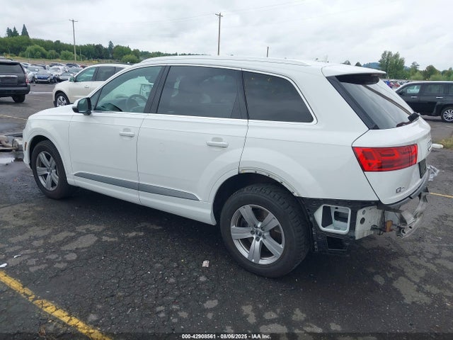 2019 AUDI Q7 WA1LHAF72KD025410 Photo 2